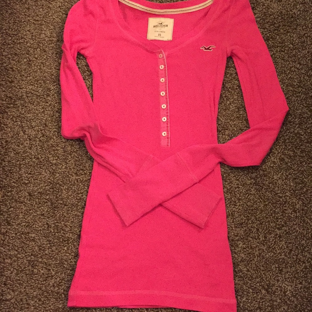 Hollister top